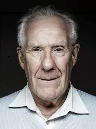 Review – Badiou Is Not Afraid of The Dark (Mason Davis)